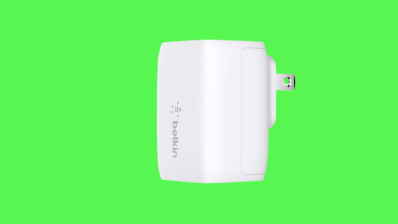 BELKIN 30 W 3.1 A Mobile Charger  (White)-M00000001549